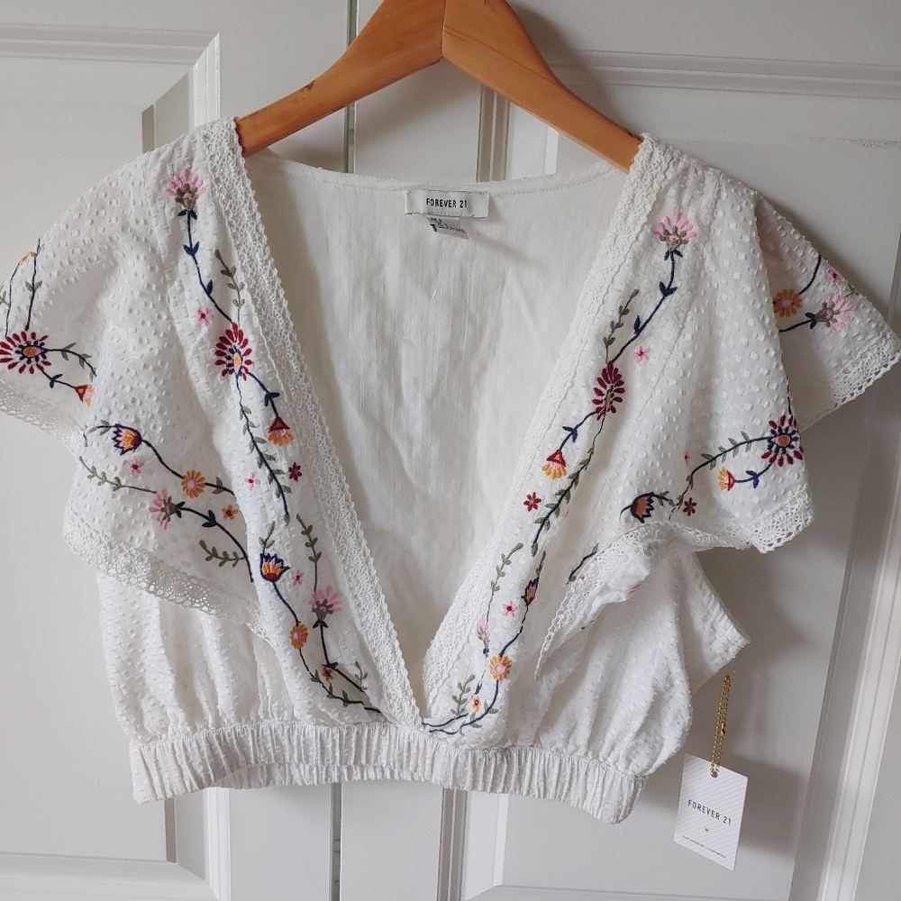 White crop top